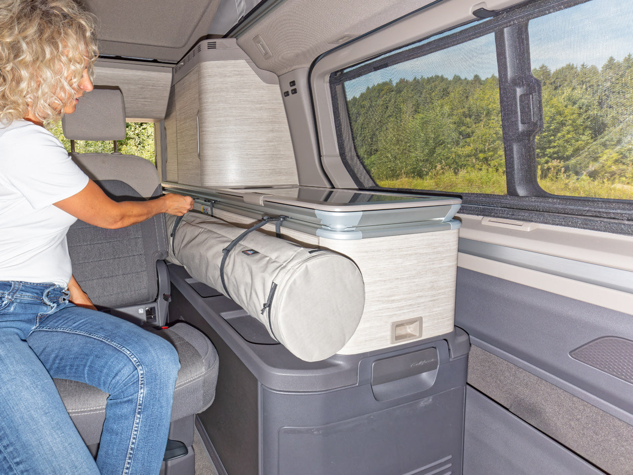 ISOLITE ® Befestigungsgurt-Set für die Küchenblockschiene VW T7 California Ocean / Coast