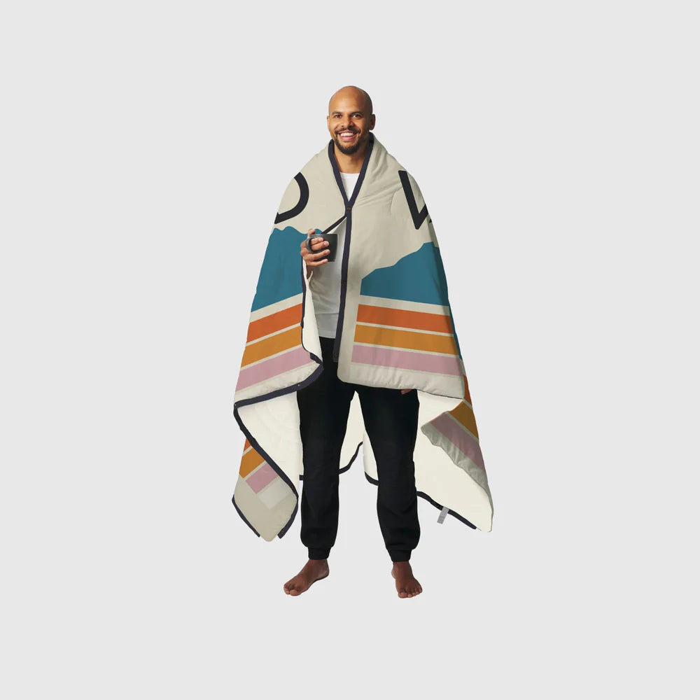 Multifunktionale Outdoor-Fleecedecke & Kissen VOITED