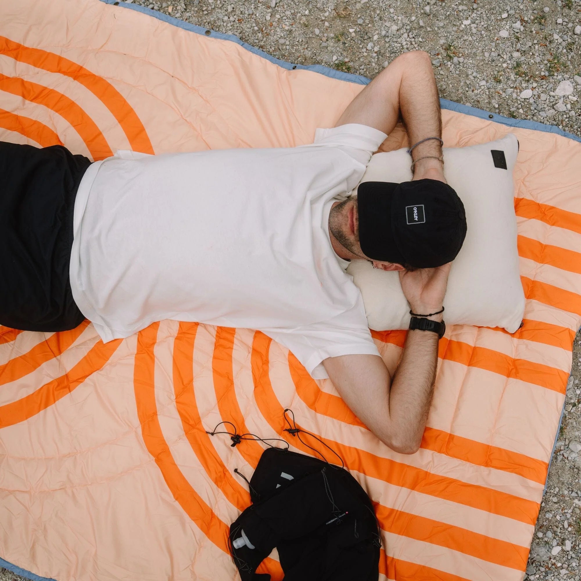 Ripstop Outdoor-Decke: wattiert und recycelt VOITED