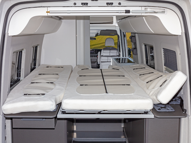 iXTEND Spannbettlaken Heckbett Fahrgastraum VW Grand California 680, 3-teilig, Nicki-Plüsch