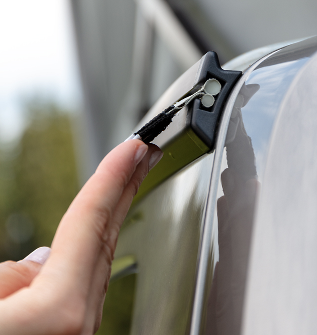 Halterung für Solardusche / Faltwasserbehälter