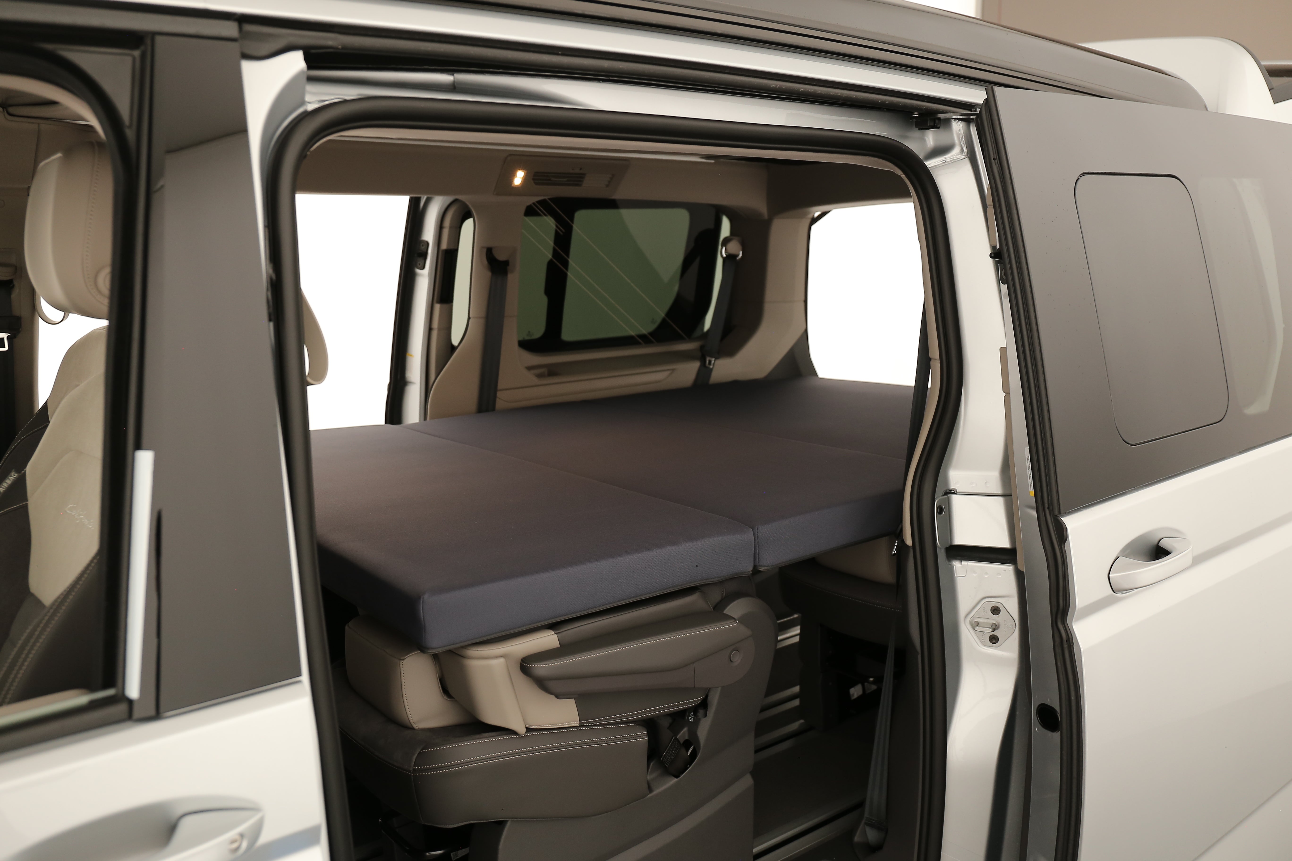 Schlafsystem für T7 Multivan / Multivan California by The Bullishow