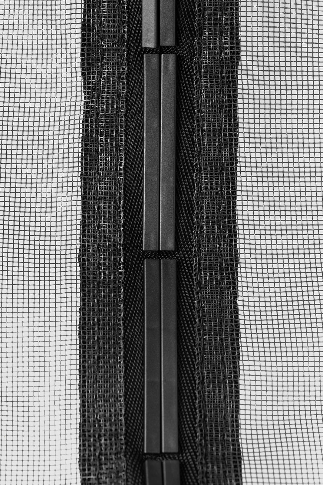 Moskitonetz für die rechte Schiebetüre mit Magnetreißverschluss T7 BulliShow