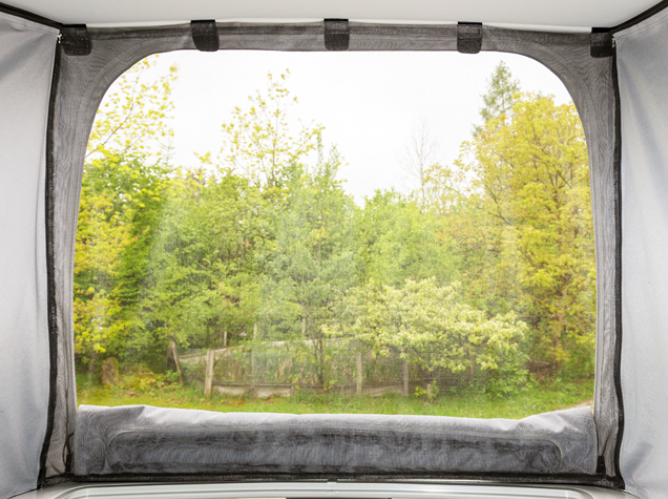 FLYOUT ISO-TOP MK VI (100 701 068) VW T6.1 / T6 California mit elektrohydraulischem Aufstelldach und großer Frontöffnung