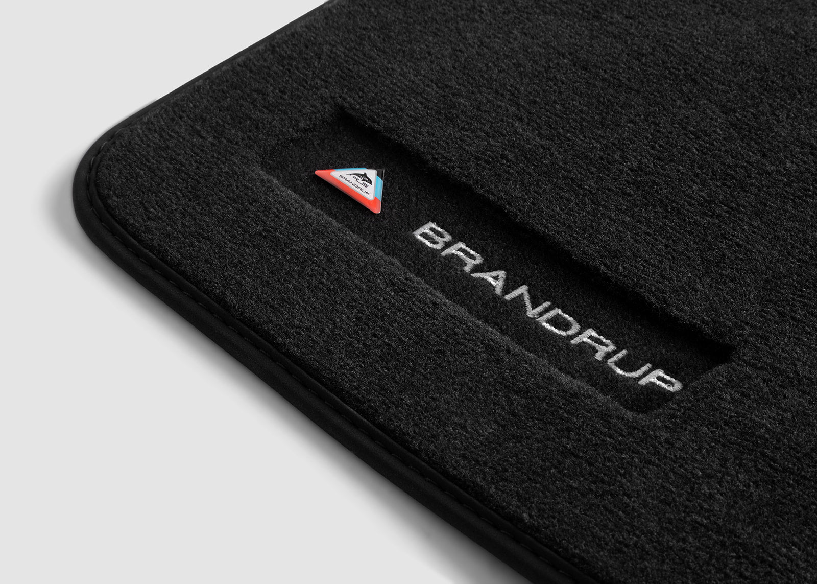 Veloursteppich Heckladeraum VW T6.1 California Beach mit 2er-Bank